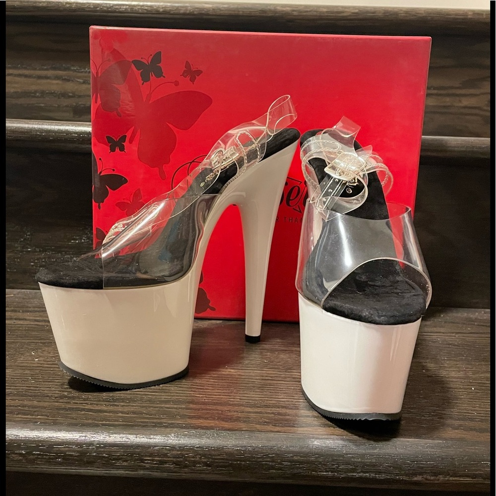 NWT pleaser ADO708UV/C/NW